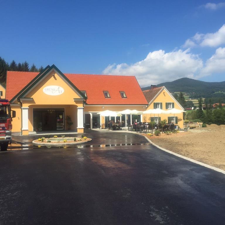 Hotel Restaurant Grune Au Poellau Buitenkant foto